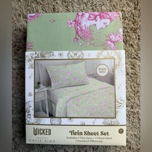 Wicked Katie Kime Twin Sheet Set